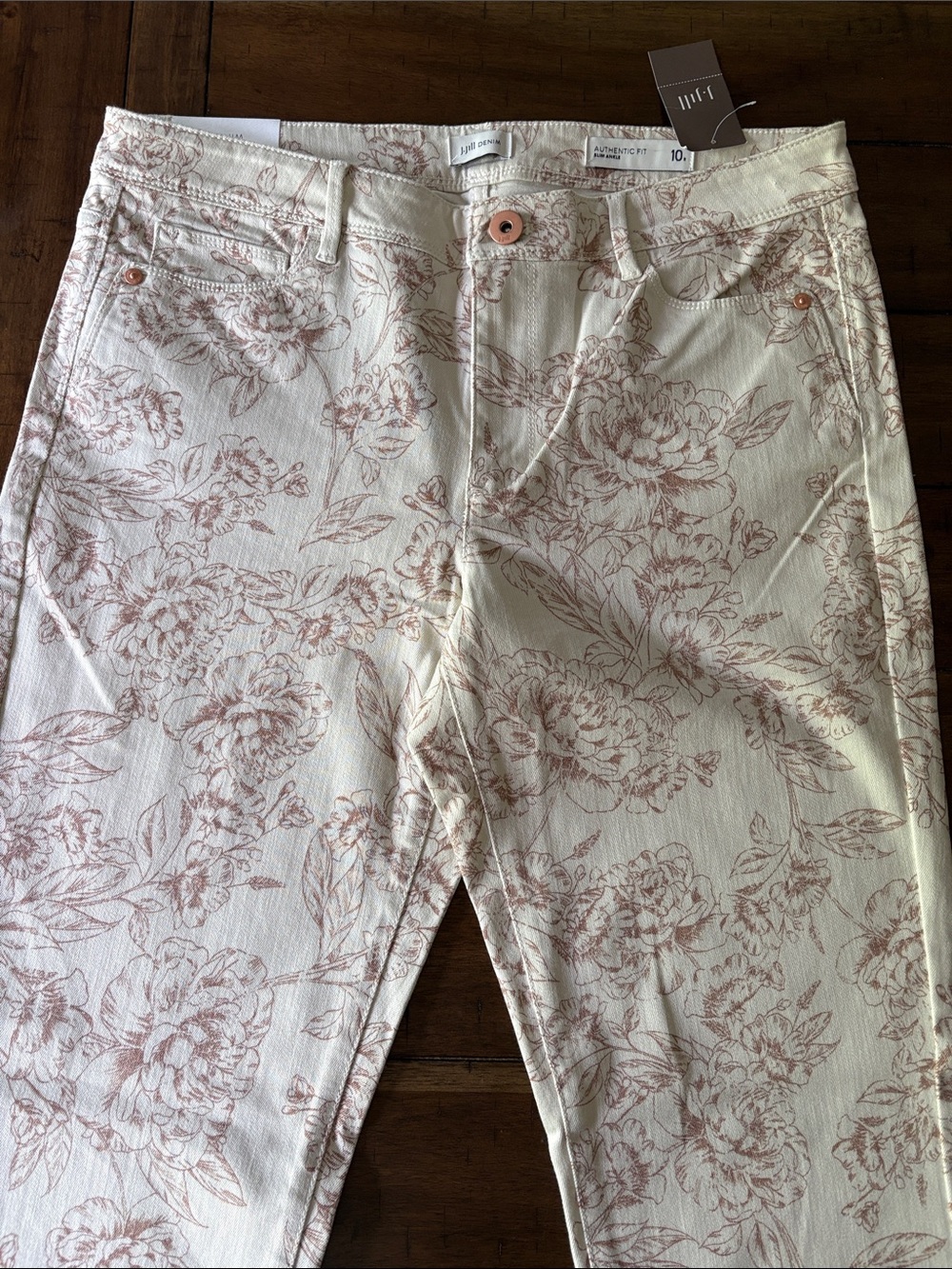 J. Jill Cream Ankle crop Jeans with Dusty Rose Floral Print summer size 10 NWT - Picture 3 of 4